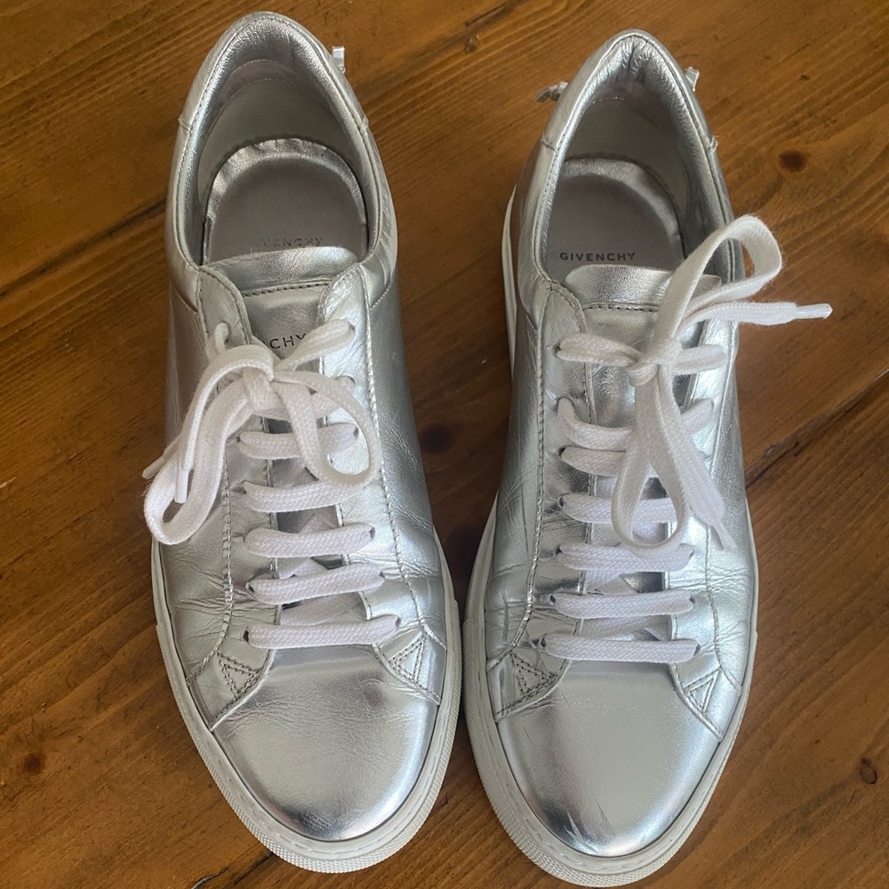 Givenchy silver sneaker